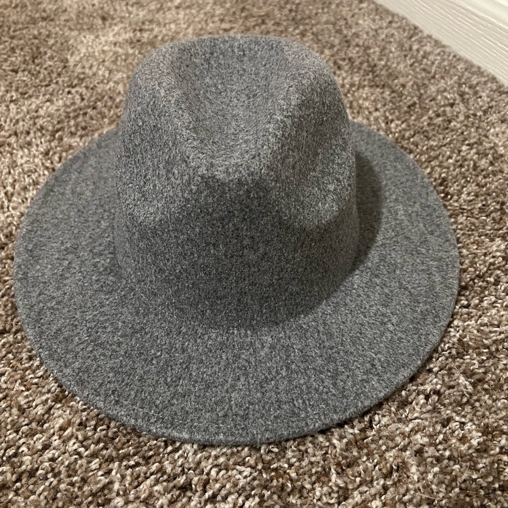 Universal studios grey hat